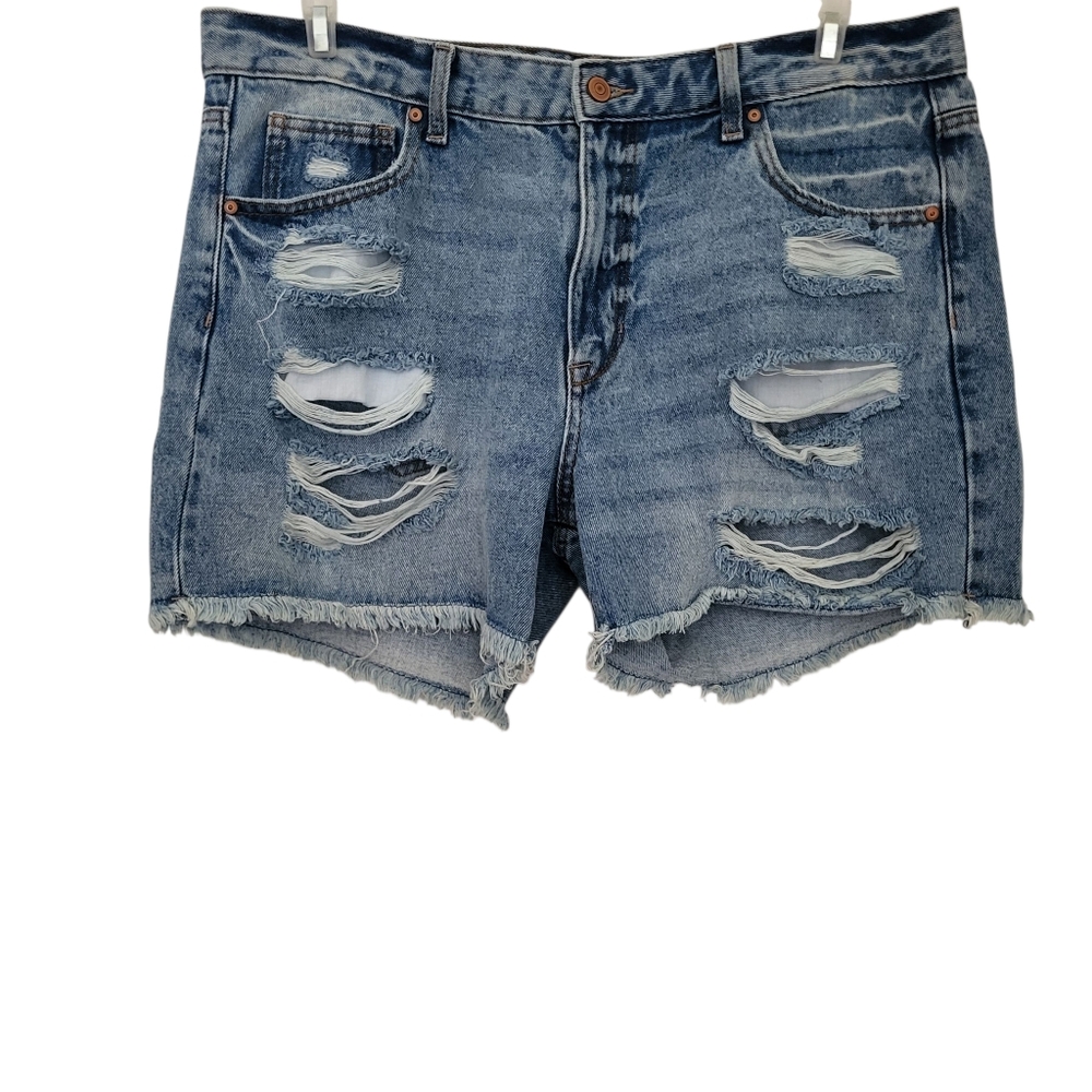 Celebrity Pink Destructed Denim Shorts Blue sz 15/32